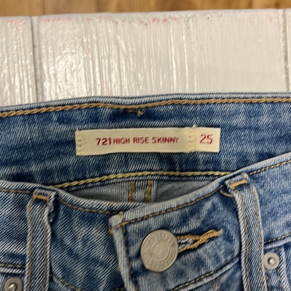 Levi’s 721 high rise jeans - Picture 2 of 9